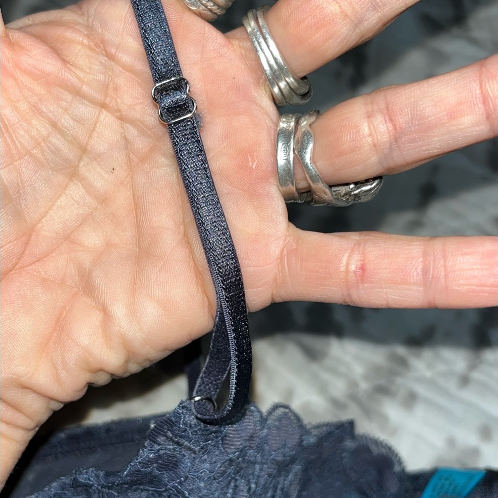 3/$15🍄Beautiful grey lace bralette, S/M - Picture 5 of 9